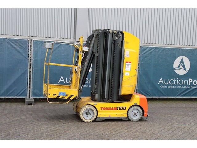Masthoogwerker grove toucan 1100a elektrisch 11m 2001 - afbeelding 1 van  1