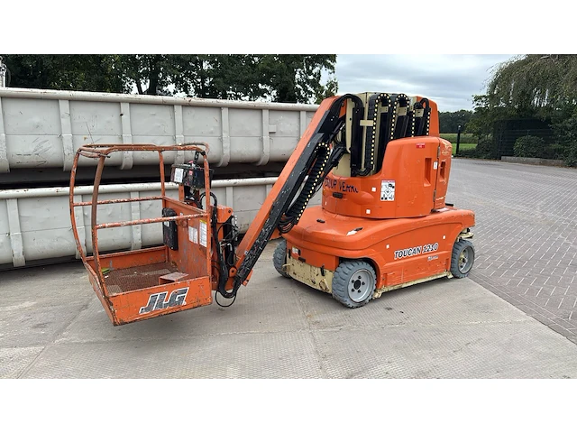 Masthoogwerker jlg toucan 1210 elektrisch 200kg 12m 2007 - afbeelding 1 van  1