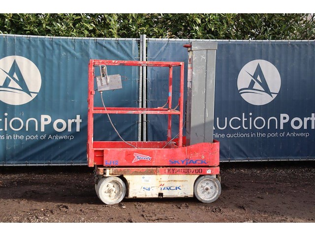 Masthoogwerker skyjack sj12 elektrisch 5.6m 2011 - afbeelding 1 van  1