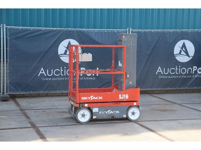 Masthoogwerker skyjack sj16 elektrisch 227kg 5.6m 2016 - afbeelding 1 van  1