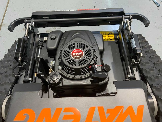 Mateng rm20 grasmaaier op afstand bestuurbaar tot 600m - maaibreedte 53 cm - 224cc - lawn mower tracks - afbeelding 12 van  38