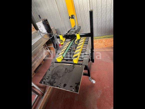 Materiaalbehandelingsapparatuur