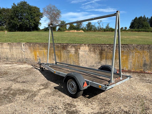 Materiaaldrager trailer / paneeldrager autotrailer / reclame / materiaaldrager trailer / paneeldrager - afbeelding 1 van  3