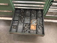 Materiaalkast met inhoud - afbeelding 6 van  6