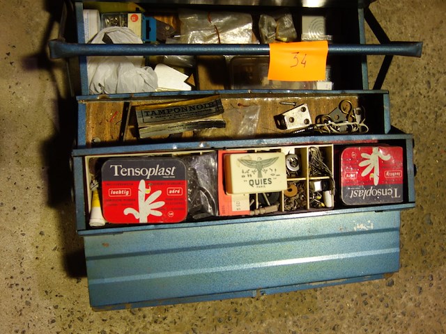 Materiaalkist gevuld - afbeelding 1 van  4