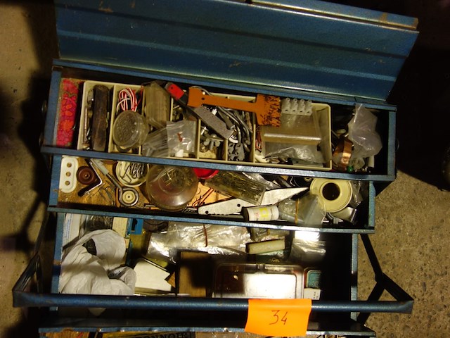 Materiaalkist gevuld - afbeelding 3 van  4