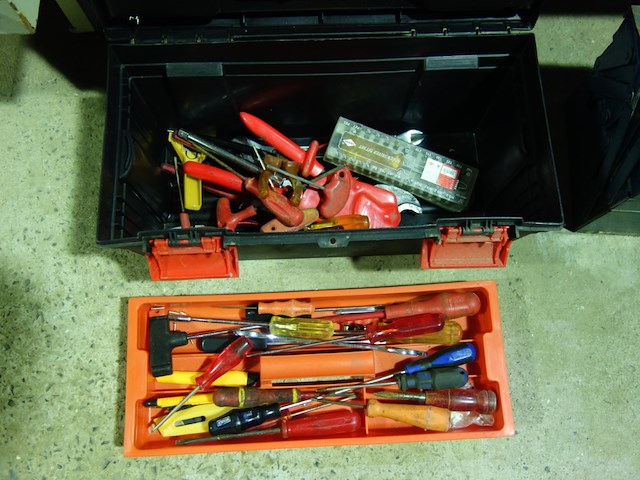 Materiaalkist gevuld - afbeelding 2 van  2