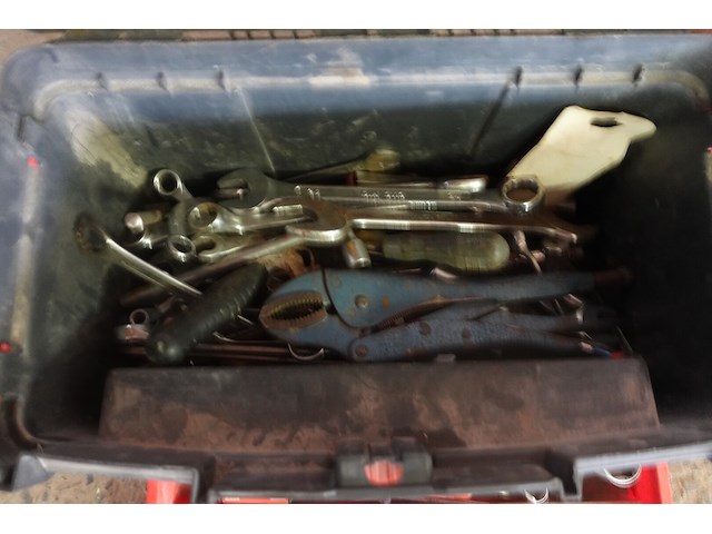 Materiaalkist met materiaal - afbeelding 3 van  3