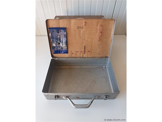 Materiaalkoffers. 2 stuks - afbeelding 3 van  5