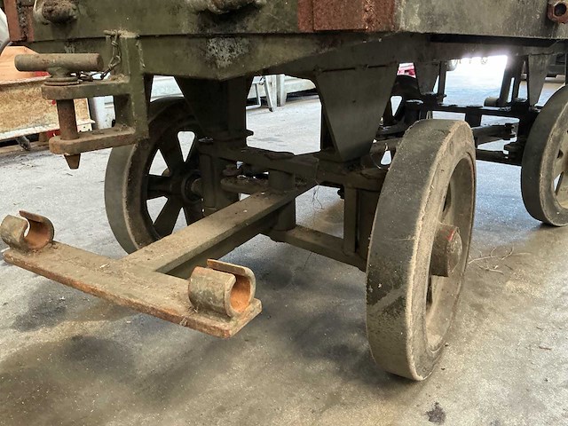Materiaalwagen 4x4 overige legeruitrusting - afbeelding 7 van  8