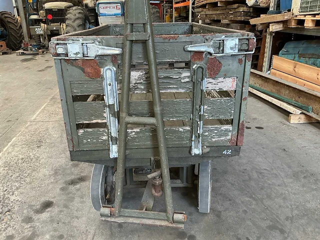 Materiaalwagen 4x4 overige legeruitrusting - afbeelding 2 van  8