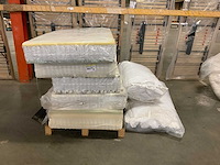 Matras - afbeelding 1 van  2