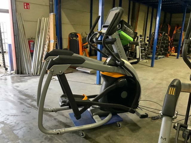 Matrix a7xe ascent trainer crosstrainer - afbeelding 1 van  5