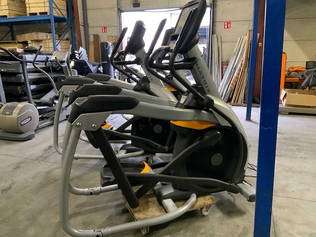 Matrix a7xe ascent trainer crosstrainer - afbeelding 4 van  5