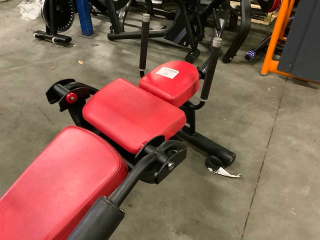 Matrix abominal bench krachtstation - afbeelding 5 van  5