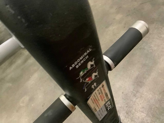 Matrix abominal bench krachtstation - afbeelding 4 van  5