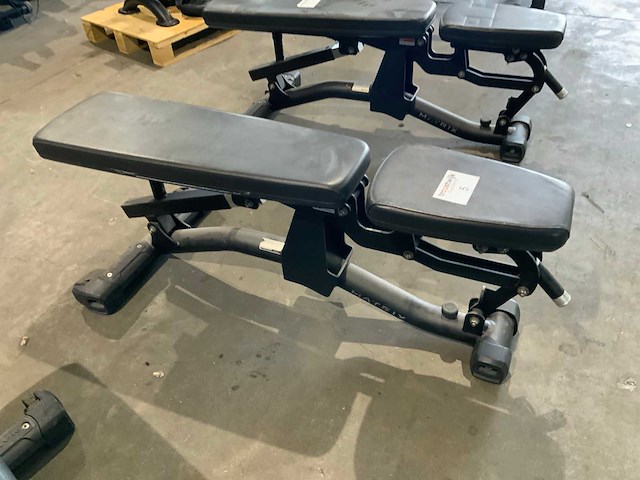 Matrix adjustable bench krachtstation - afbeelding 3 van  5