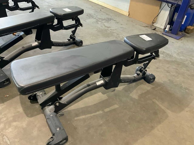 Matrix adjustable bench krachtstation - afbeelding 4 van  5