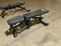 Matrix adjustable bench krachtstation - afbeelding 2 van  4