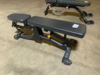 Matrix adjustable bench krachtstation - afbeelding 3 van  4