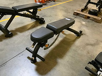 Matrix adjustable bench krachtstation - afbeelding 3 van  3