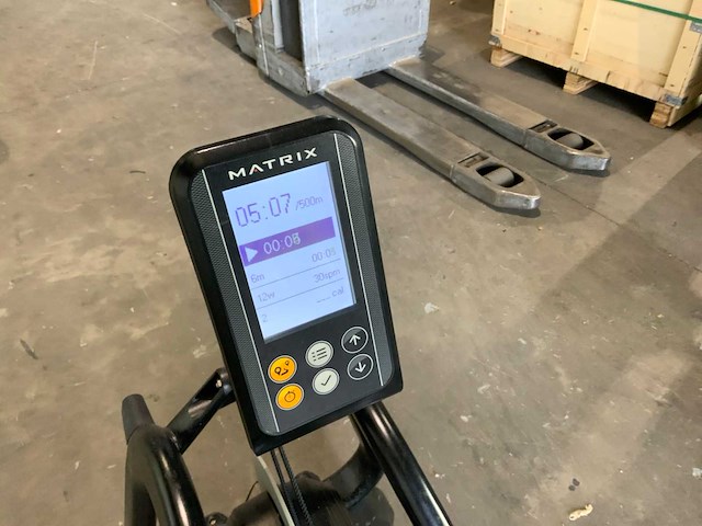 Matrix air rower roeitrainer - afbeelding 4 van  5
