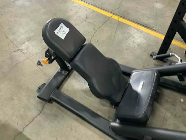Matrix aura 45 graden legpress krachtstation - afbeelding 3 van  4