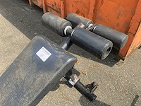 Matrix aura g3 abdominal bench krachtstation - afbeelding 2 van  4