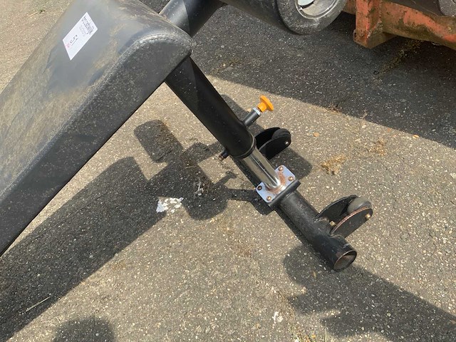 Matrix aura g3 abdominal bench krachtstation - afbeelding 3 van  4