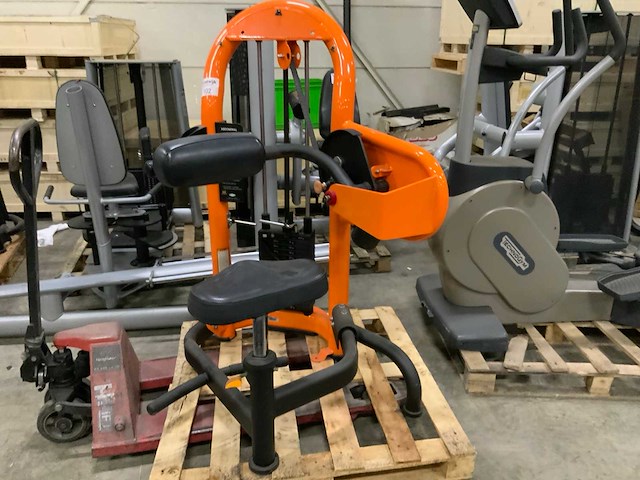 Matrix aura g3 abdominal krachtstation - afbeelding 1 van  6