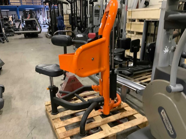 Matrix aura g3 abdominal krachtstation - afbeelding 4 van  4