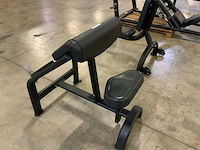 Matrix aura g3 biceps bench krachtstation - afbeelding 2 van  5