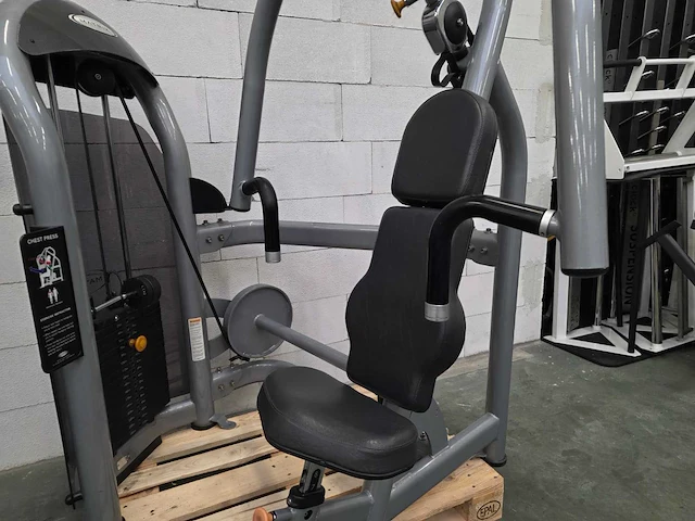 Matrix aura g3 chest press - afbeelding 2 van  3