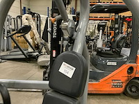 Matrix aura g3 chestpress krachtstation - afbeelding 2 van  5