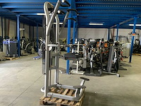 Matrix aura g3 easy chin dip assist krachtstation - afbeelding 1 van  4