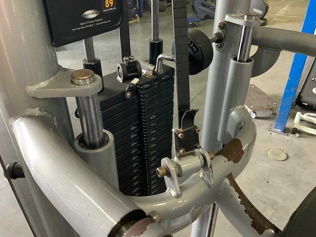 Matrix aura g3 easy chin dip assist krachtstation - afbeelding 3 van  4