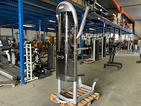 Matrix aura g3 easy chin dip assist krachtstation - afbeelding 4 van  4