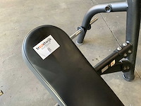Matrix aura g3 olympic incline benchpress krachtstation - afbeelding 2 van  5