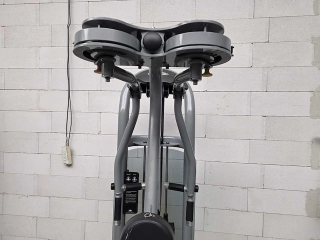 Matrix aura g3 pec fly rear delt - afbeelding 2 van  4