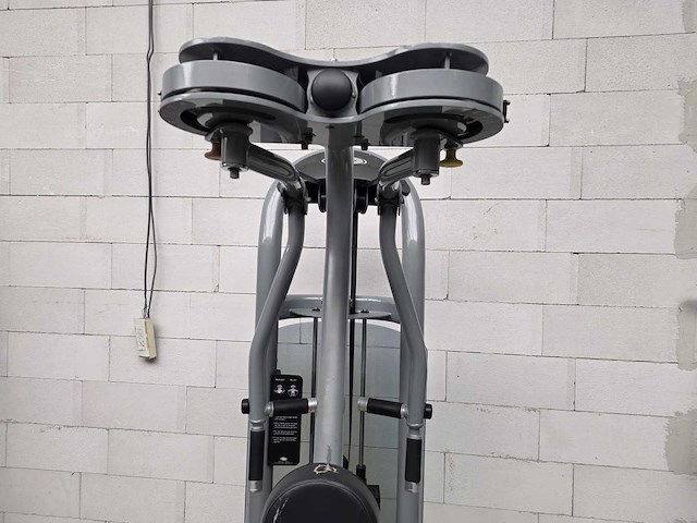 Matrix aura g3 pec fly rear delt - afbeelding 2 van  4