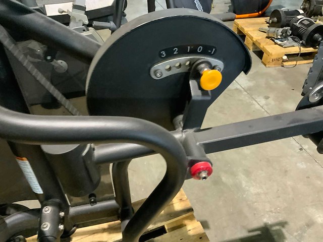 Matrix aura g3 phrone legcurl krachtstation - afbeelding 4 van  6