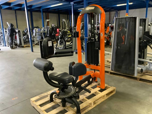 Matrix aura g3 rotary hip krachtstation - afbeelding 1 van  5