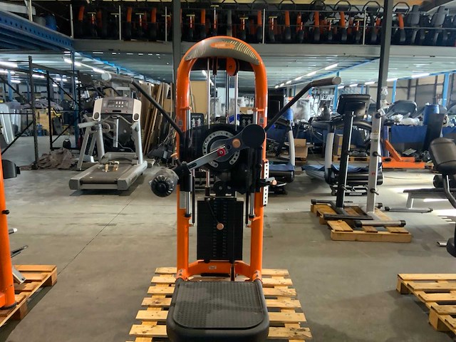 Matrix aura g3 rotary hip krachtstation - afbeelding 1 van  6