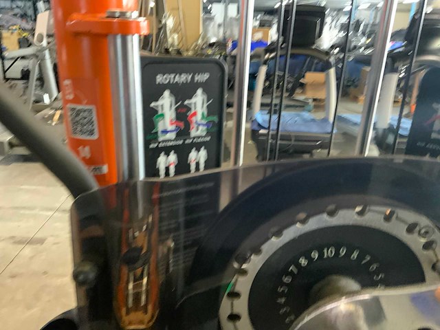 Matrix aura g3 rotary hip krachtstation - afbeelding 3 van  6