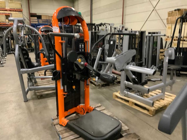 Matrix aura g3 rotary hip krachtstation - afbeelding 1 van  5