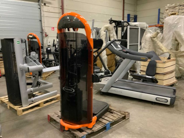 Matrix aura g3 rotary hip krachtstation - afbeelding 2 van  5