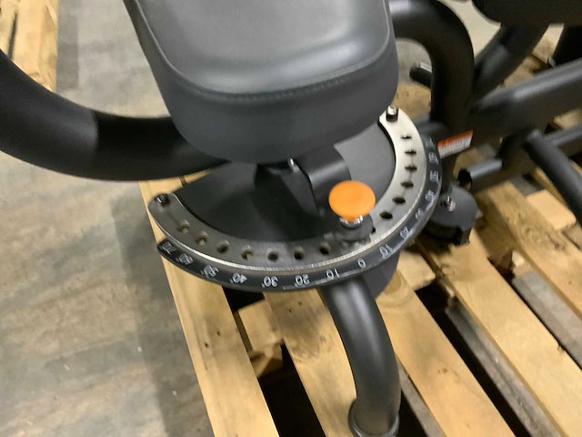 Matrix aura g3 rotary torso krachtstation - afbeelding 2 van  5