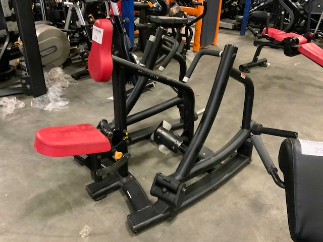 Matrix aura g3 rowing krachtstation - afbeelding 1 van  5