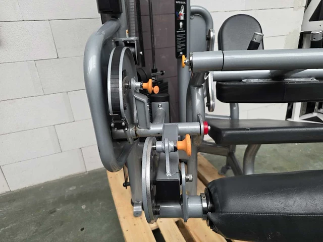 Matrix aura g3 seated leg curl - afbeelding 4 van  4