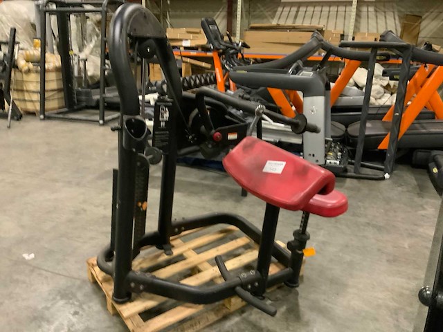 Matrix aura g3 triceps extension krachtstation - afbeelding 1 van  5